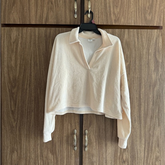 Roxy collared and ribbed pullover, in a cream color slightly cropped. - Picture 1 of 7